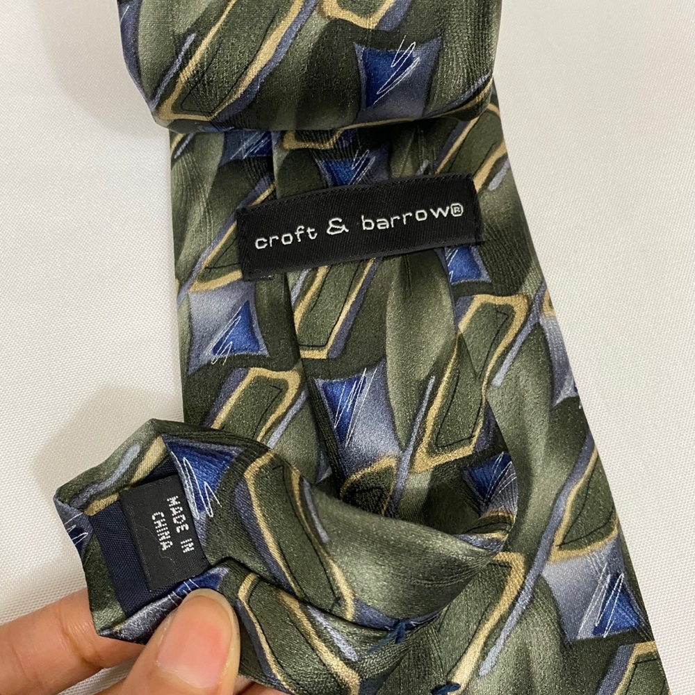 Green & Blue Tie